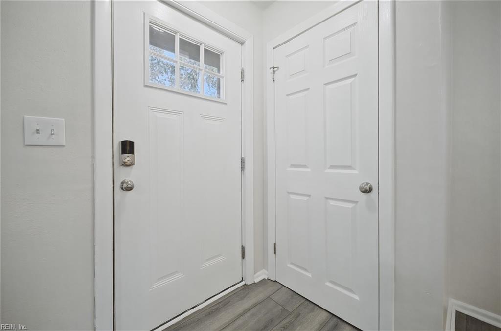 331 Rogers Ave Property Photo 5