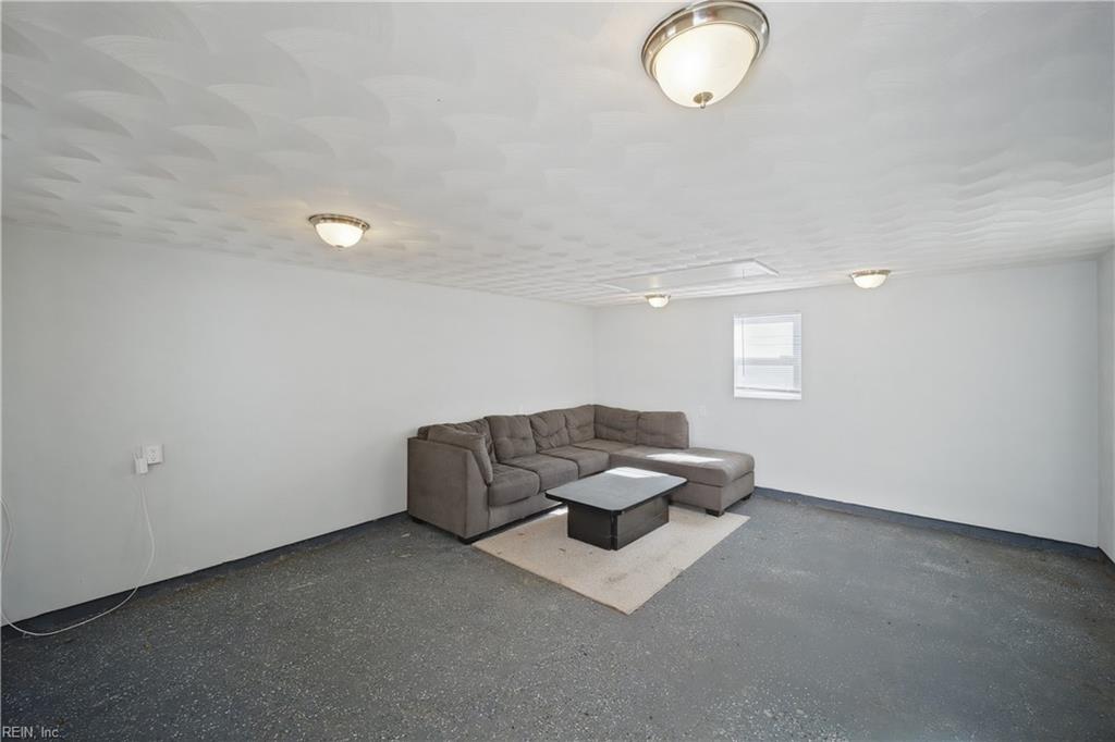331 Rogers Ave Property Photo 28