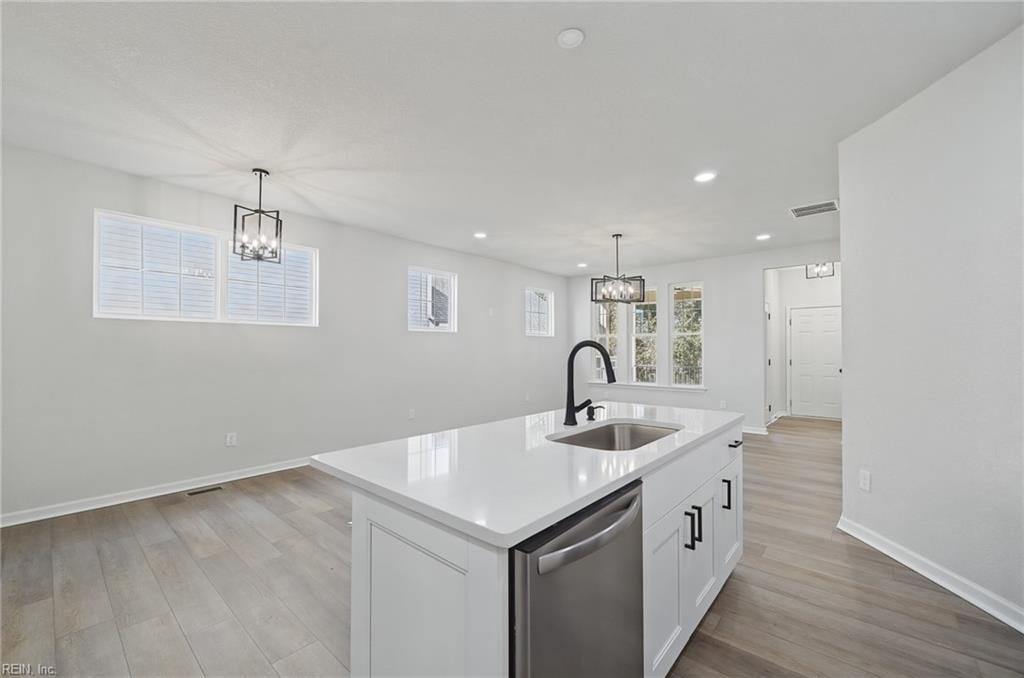 7163 Pattersons View Ln Property Photo 5