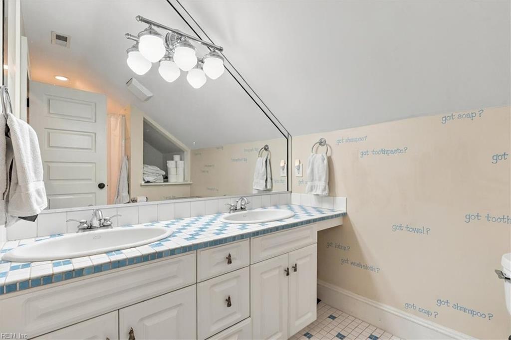 9643 25th Bay St Property Photo 36