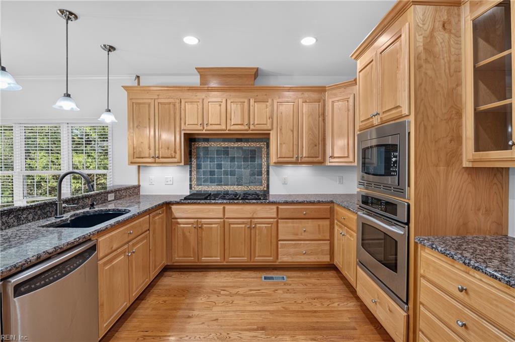 8404 Beckenham Ct Property Photo 17