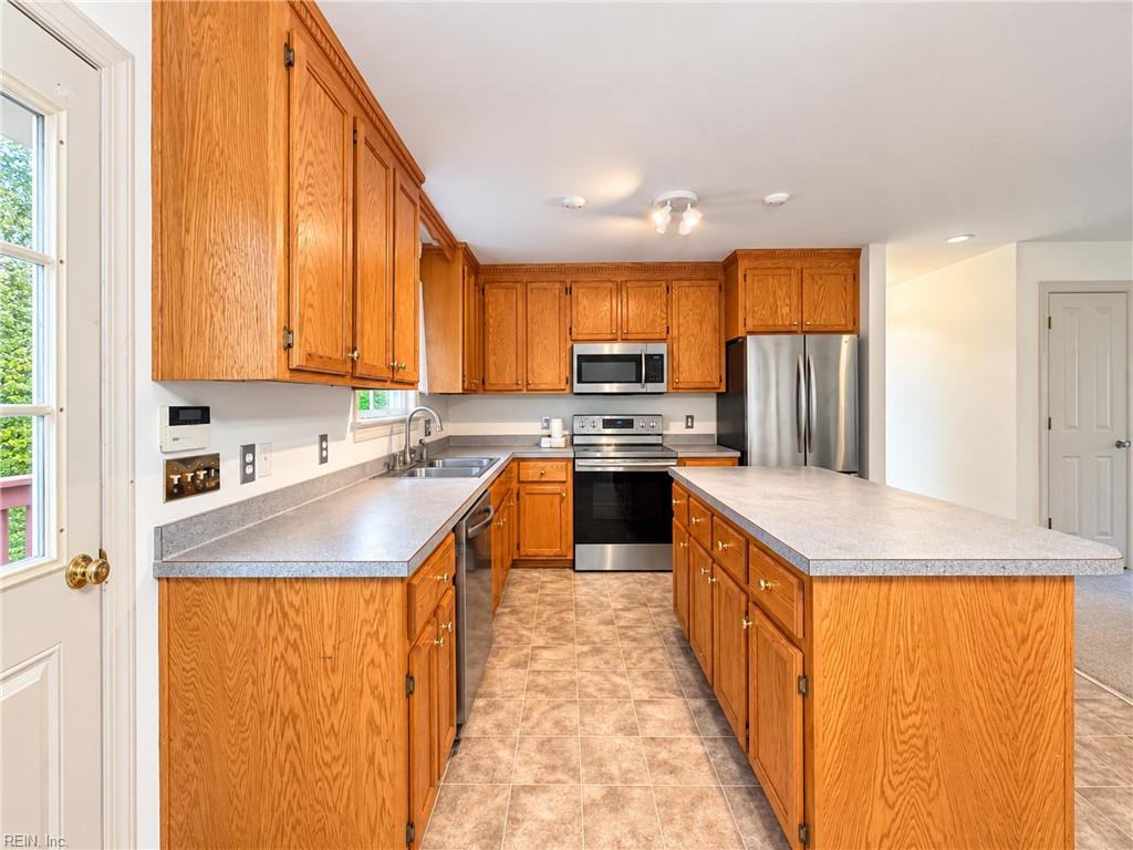 9961 Grove Ct Property Photo 11