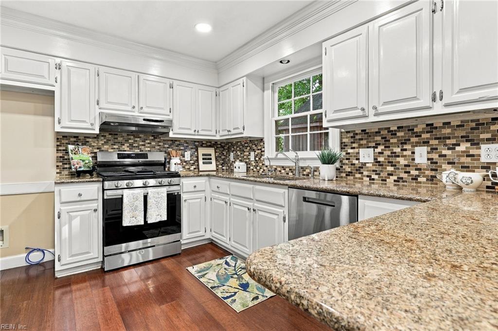 1108 Cumberland Ct Property Photo 5