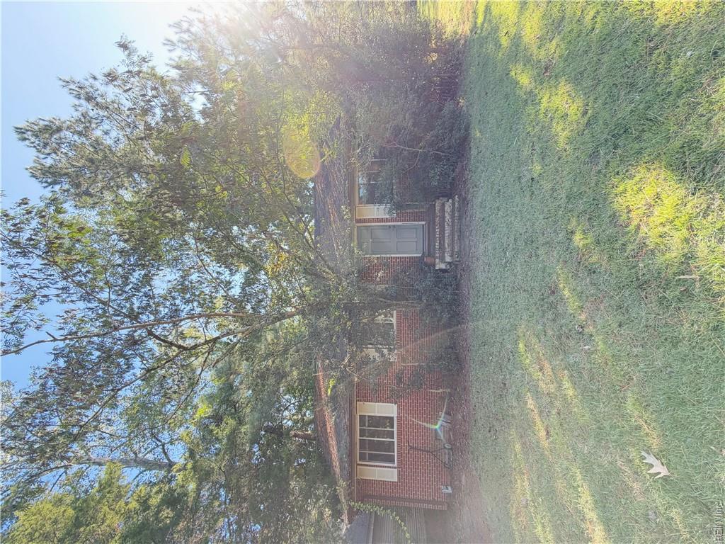 120 Mimosa Dr Property Photo 1