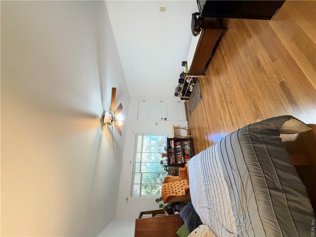 120 Mimosa Dr Property Photo 6