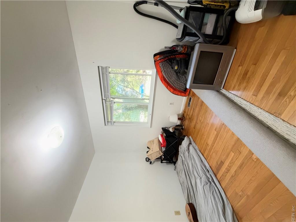 120 Mimosa Dr Property Photo 10