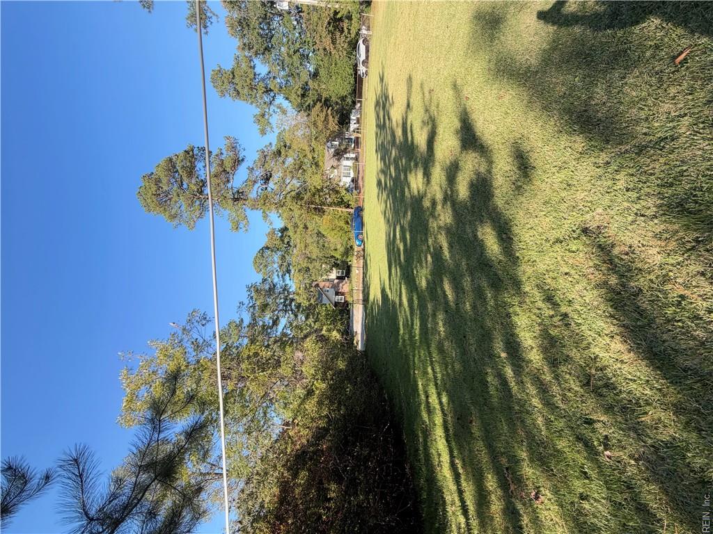 120 Mimosa Dr Property Photo 16
