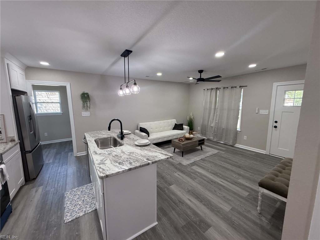 3323 Clark Cir Property Photo 4