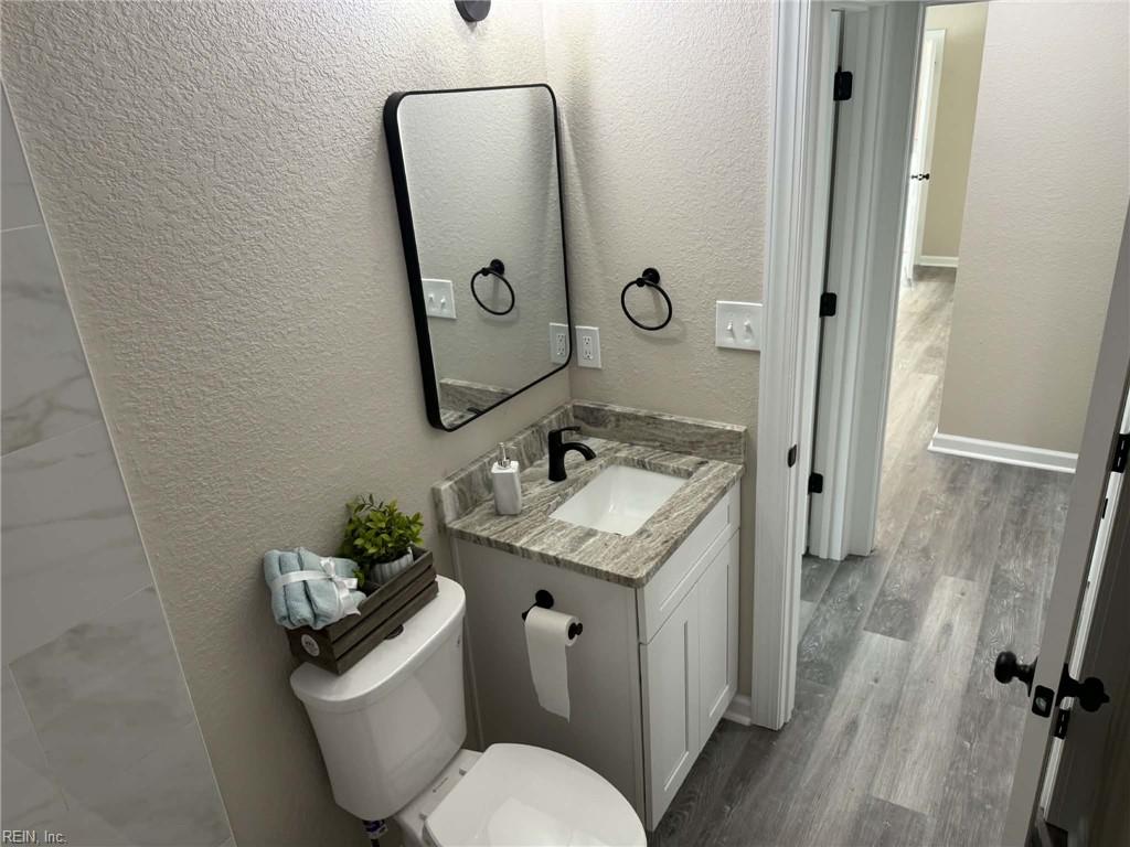 3323 Clark Cir Property Photo 11