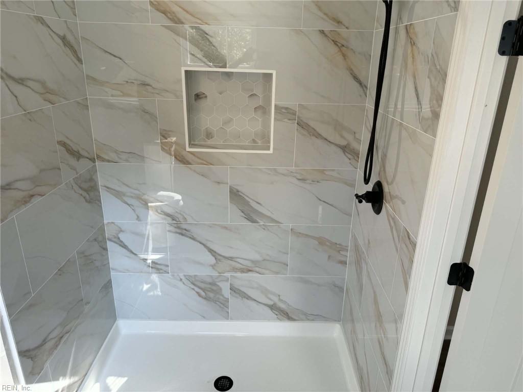3323 Clark Cir Property Photo 12