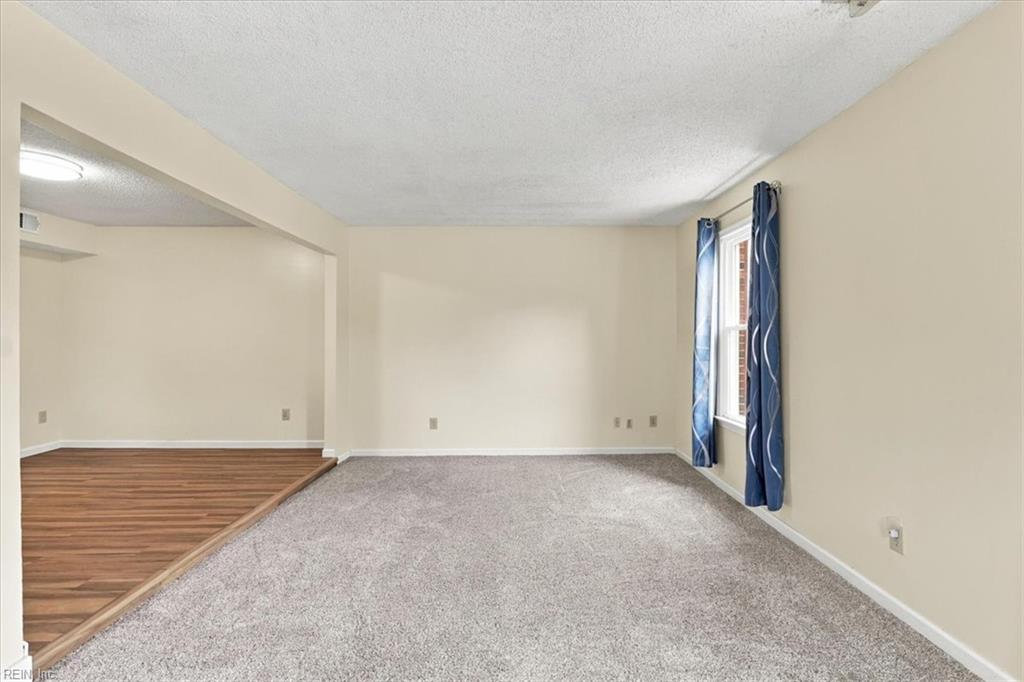 1808 Ellswood Ct Property Photo 3