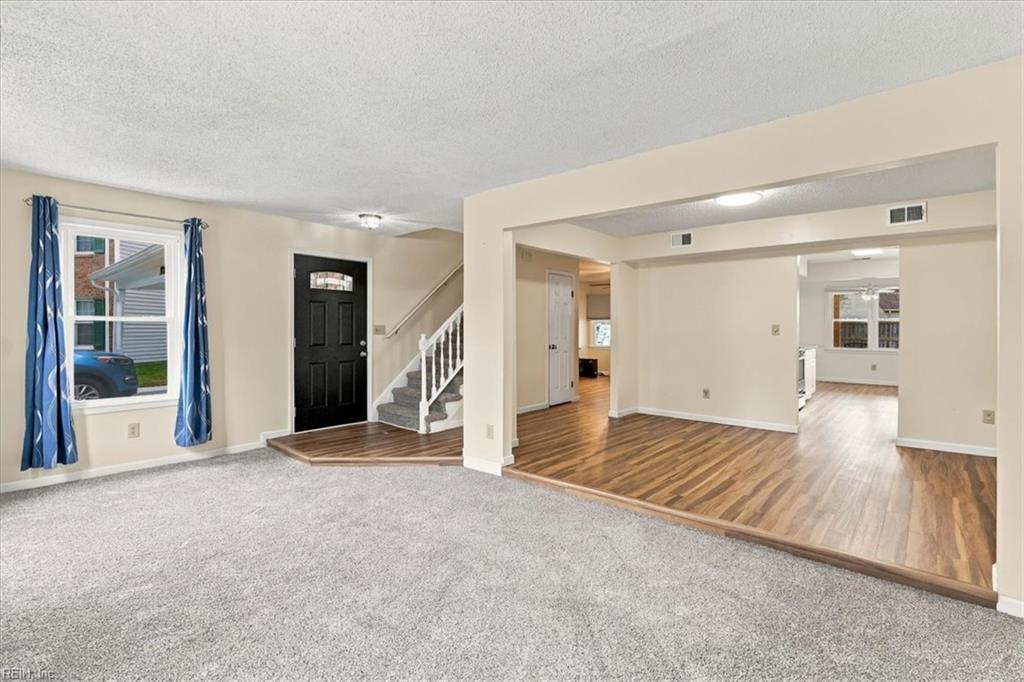 1808 Ellswood Ct Property Photo 4