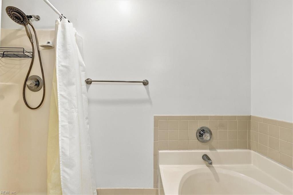 1808 Ellswood Ct Property Photo 18