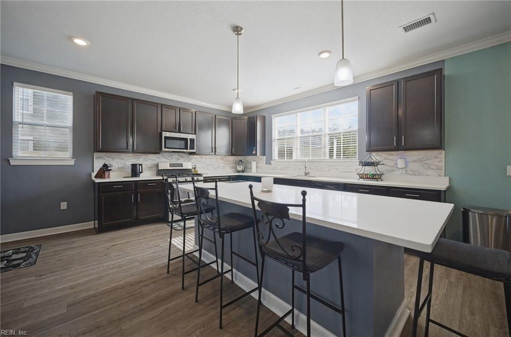 660 Middleton Way Property Photo 15