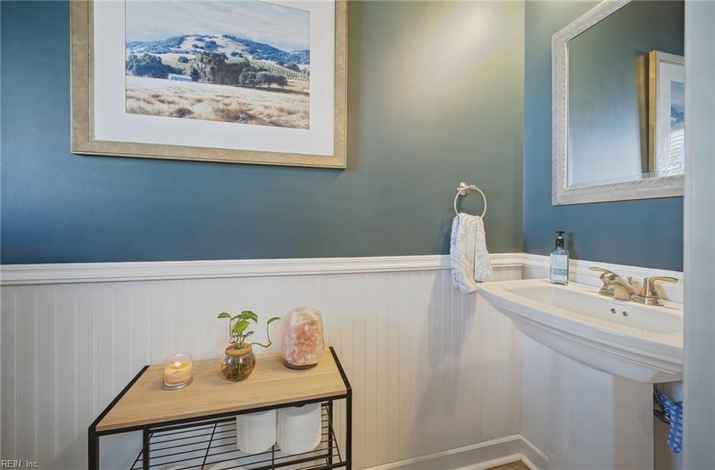 660 Middleton Way Property Photo 18