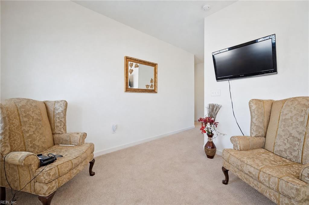 660 Middleton Way Property Photo 19