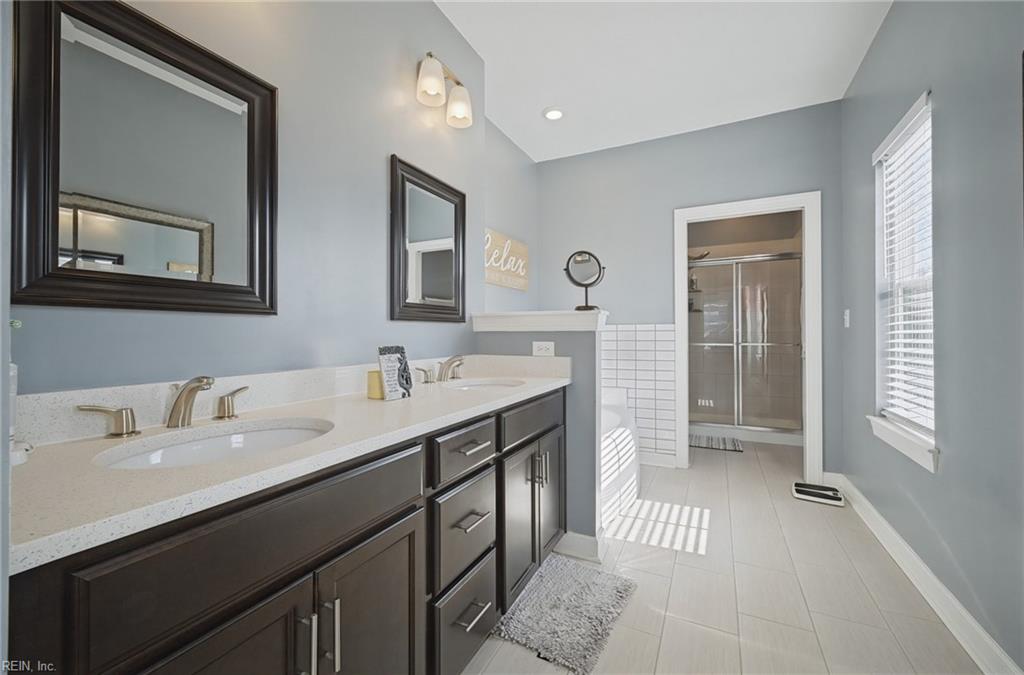 660 Middleton Way Property Photo 33