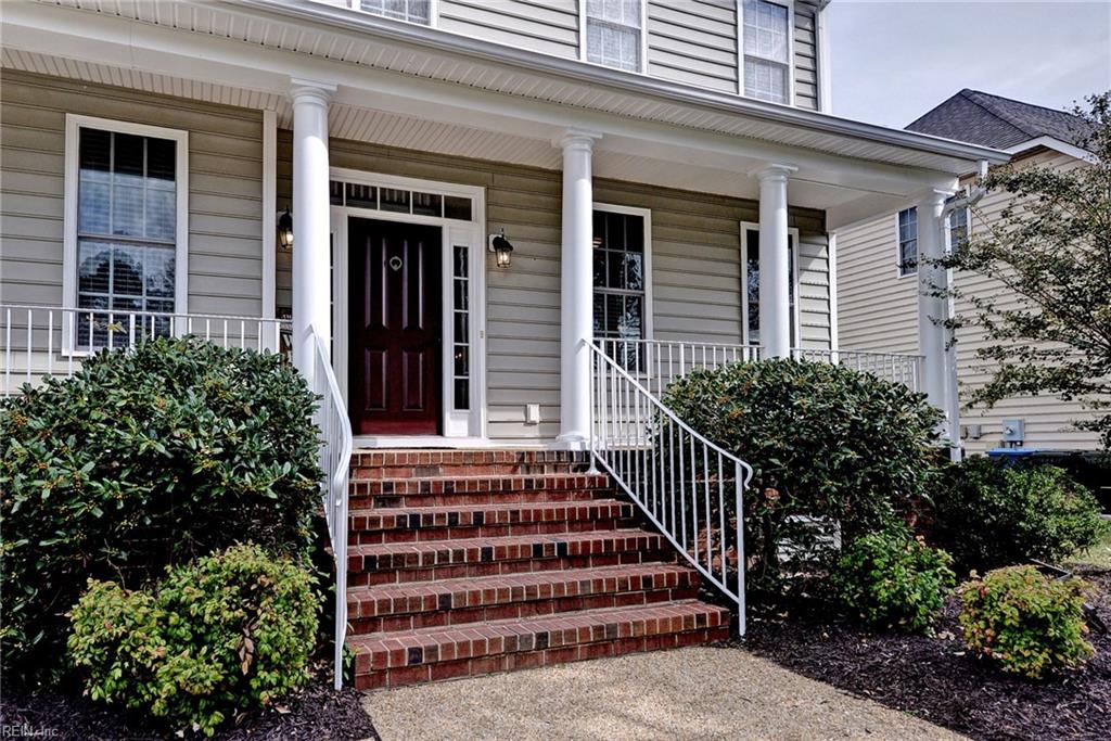 6 Elm St Property Photo 6