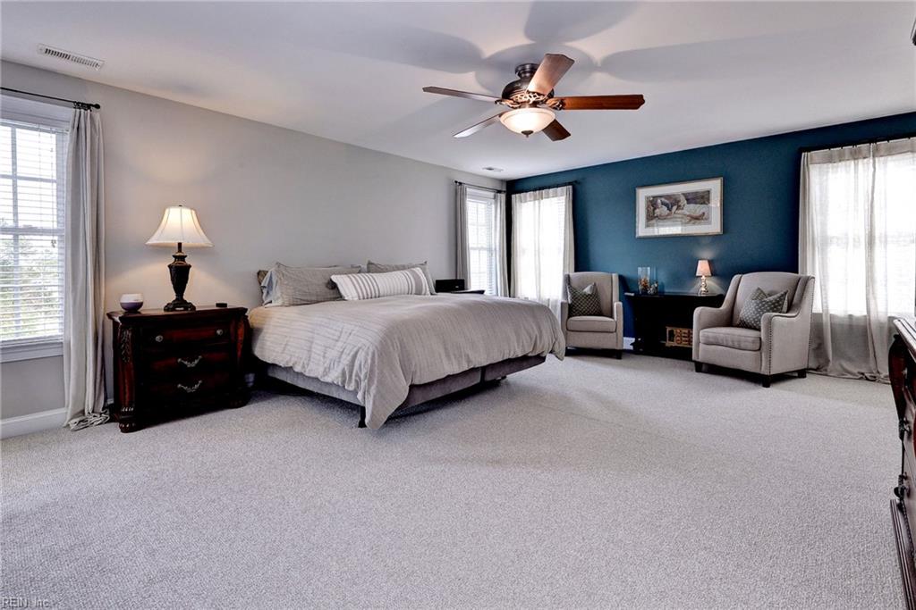 6 Elm St Property Photo 24