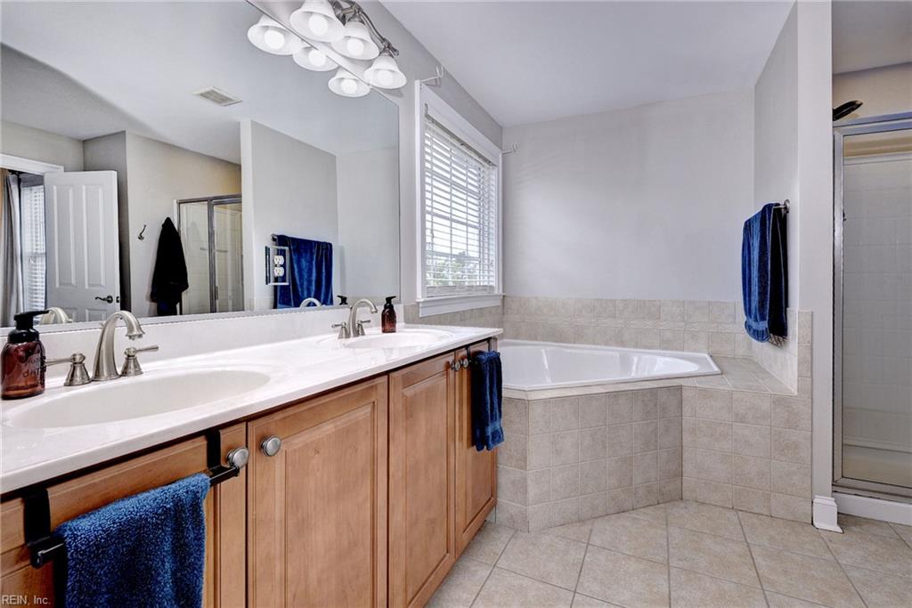 6 Elm St Property Photo 27