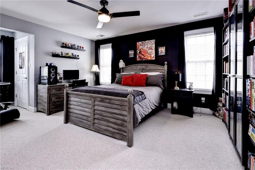 6 Elm St Property Photo 31