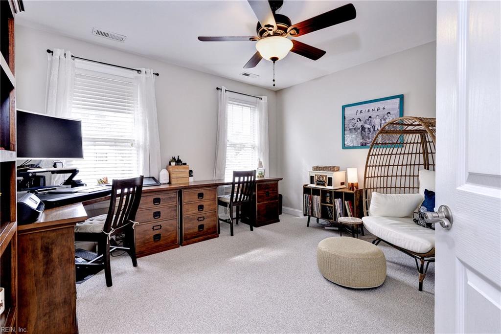 6 Elm St Property Photo 33