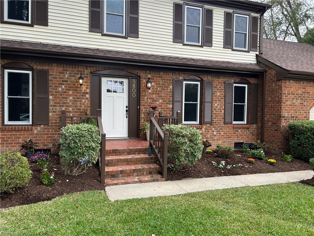 5800 Sir Michael Ln Property Photo 2