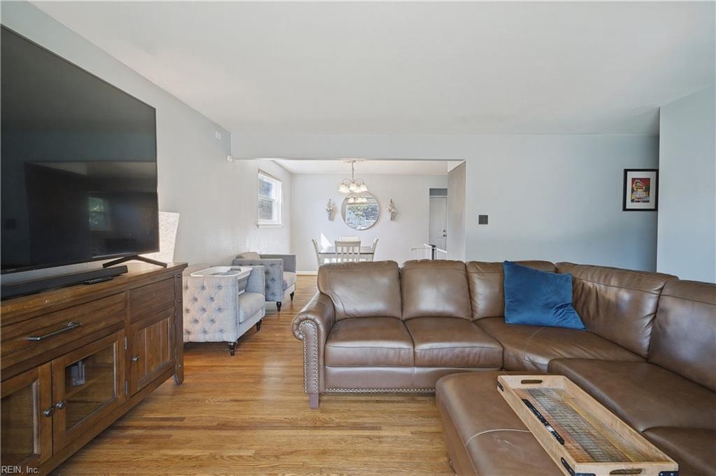 4600 Larkin St Property Photo 8