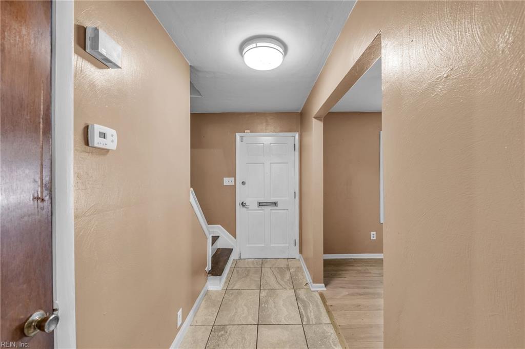 1125 Sir Gawaine Dr Property Photo 7