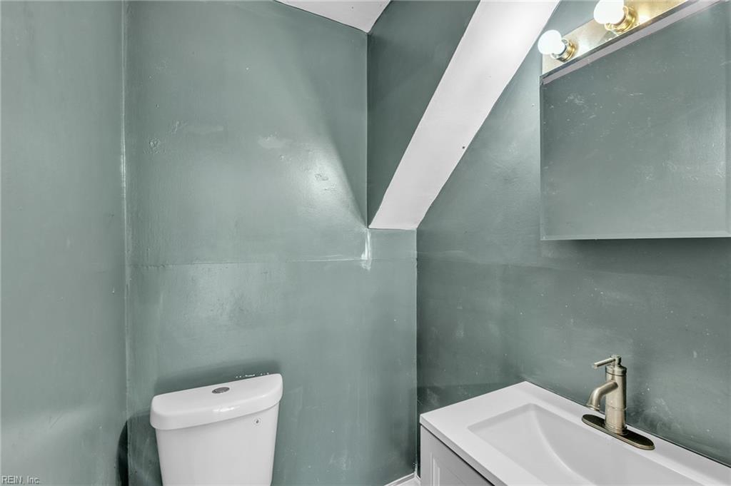 1125 Sir Gawaine Dr Property Photo 18