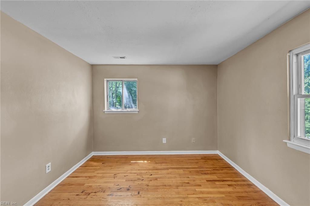 1125 Sir Gawaine Dr Property Photo 23