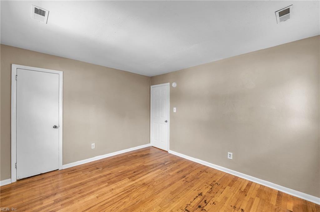 1125 Sir Gawaine Dr Property Photo 25