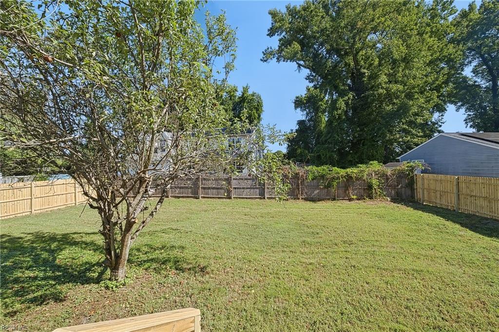 38 Franktown Rd Property Photo 13