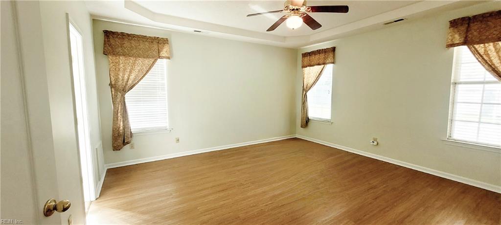 253 Lane Cres Property Photo 10