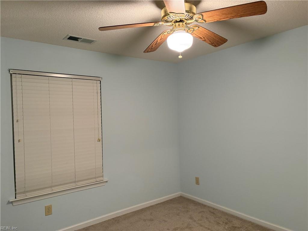 253 Lane Cres Property Photo 14