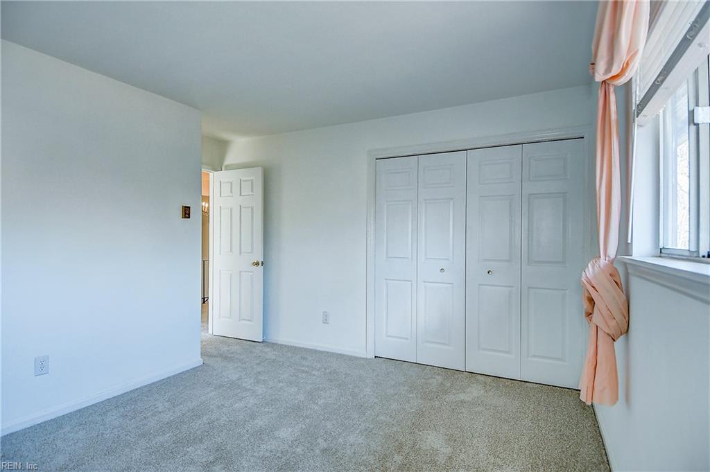 1244 Ginger Cres Property Photo 33