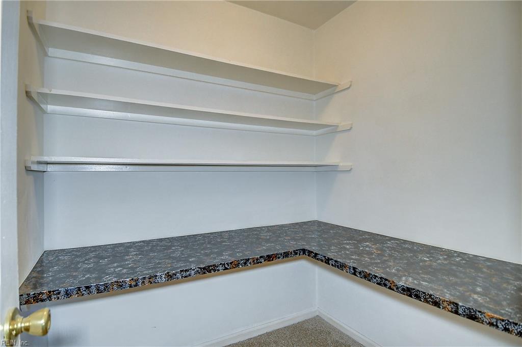 1244 Ginger Cres Property Photo 35