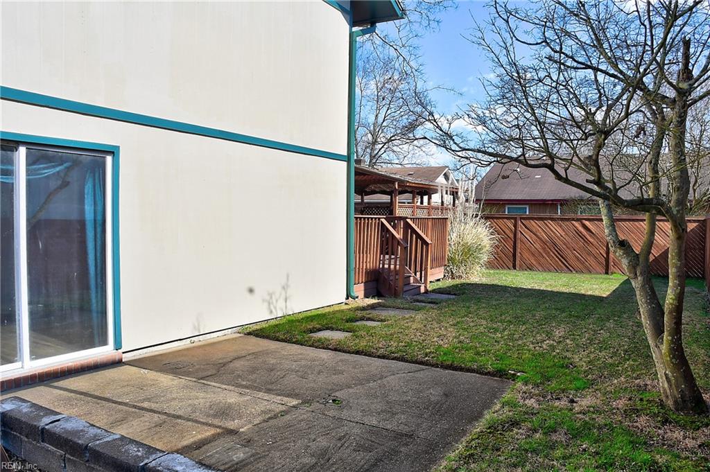 1244 Ginger Cres Property Photo 39