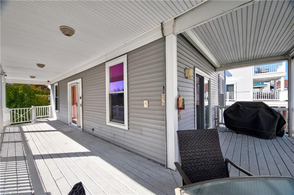 414 Pinewell Dr Property Photo 3