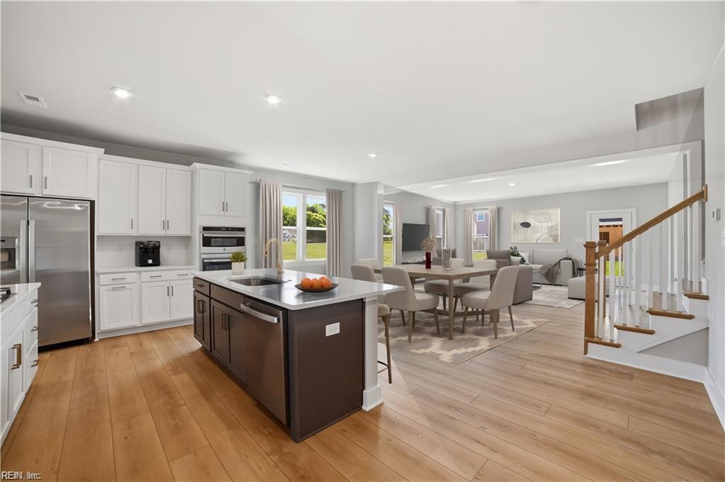 2113 Wentworth Xing Property Photo 4