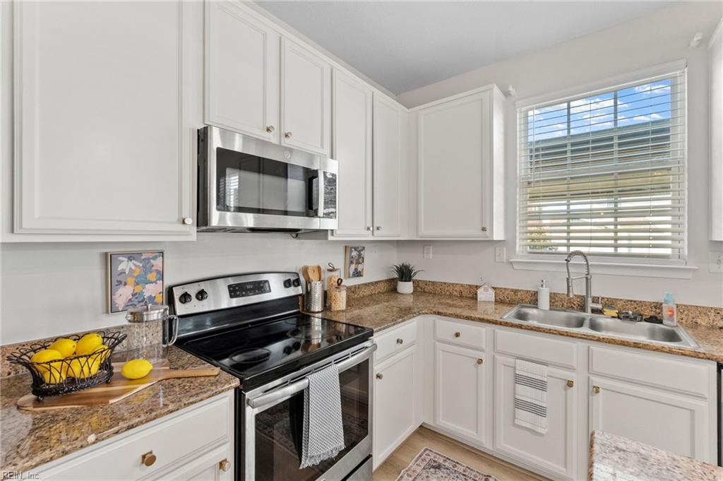 1405 Elder St Property Photo 9