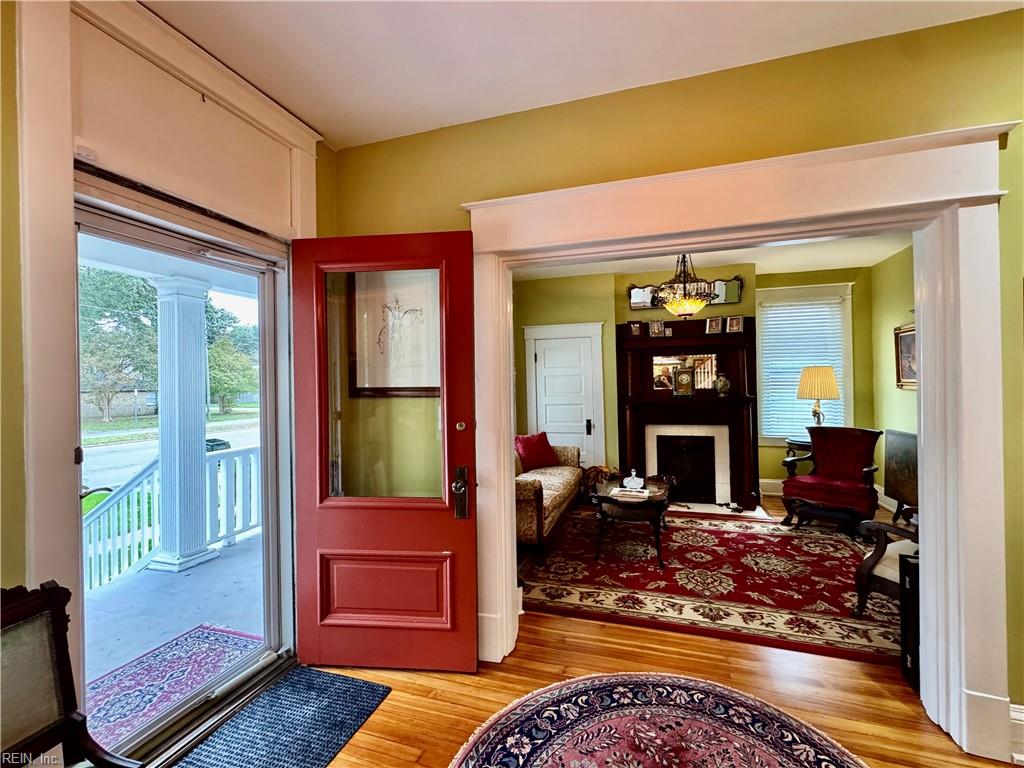 1734 Lafayette Blvd Property Photo 4