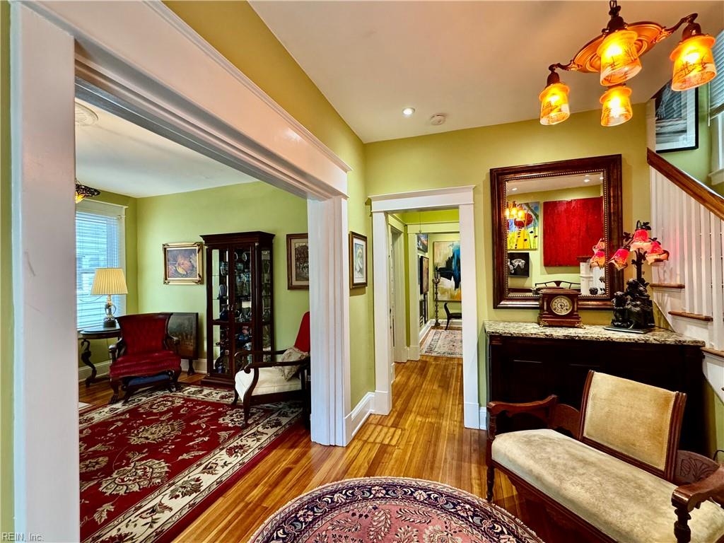 1734 Lafayette Blvd Property Photo 9
