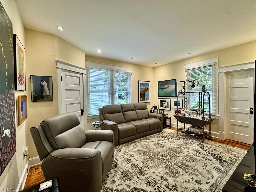 1734 Lafayette Blvd Property Photo 10