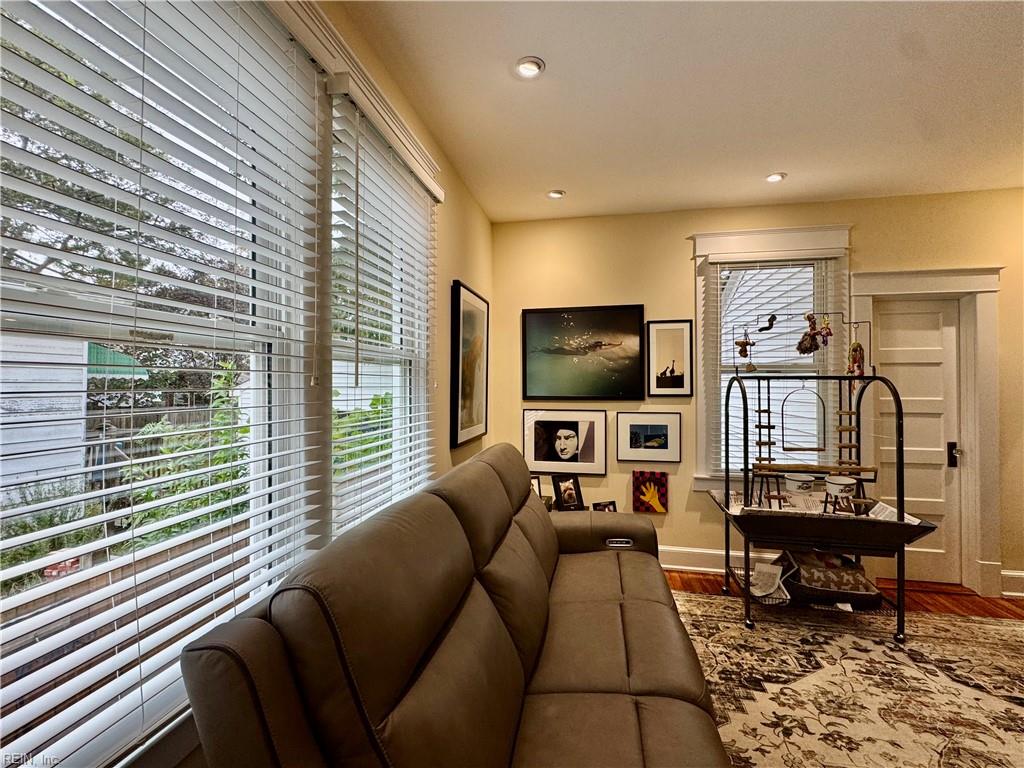 1734 Lafayette Blvd Property Photo 11