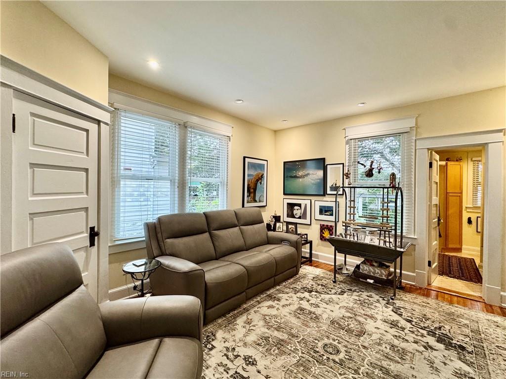 1734 Lafayette Blvd Property Photo 12