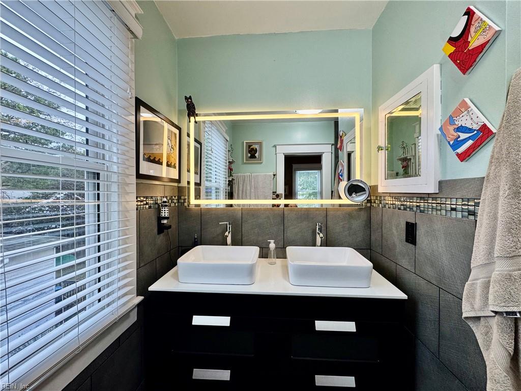 1734 Lafayette Blvd Property Photo 34