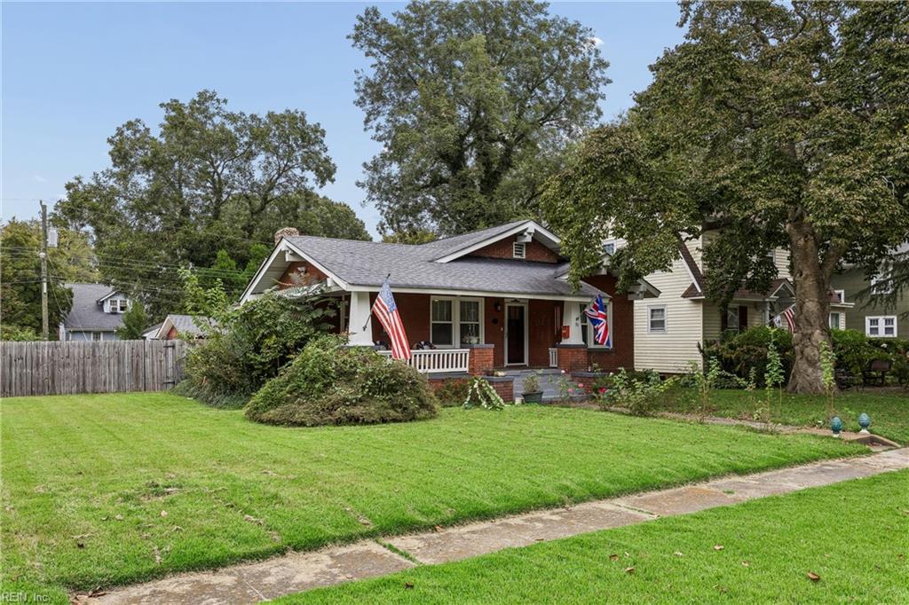 70 Cherry Ave Property Photo 3