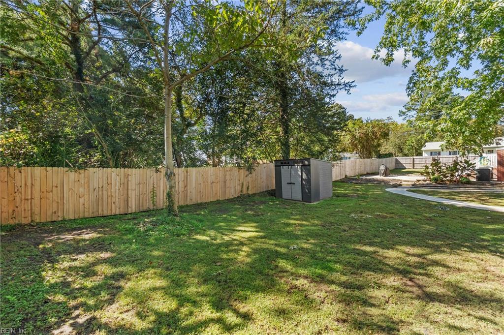 16 Warren Dr Property Photo 41