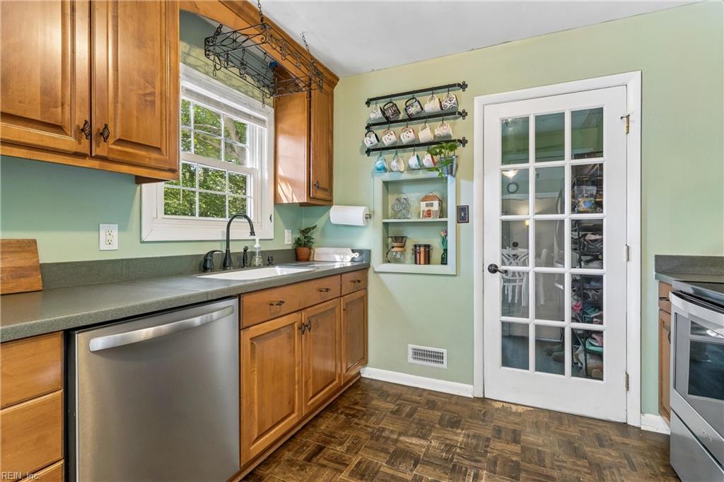 216 Oxford Rd Property Photo 20